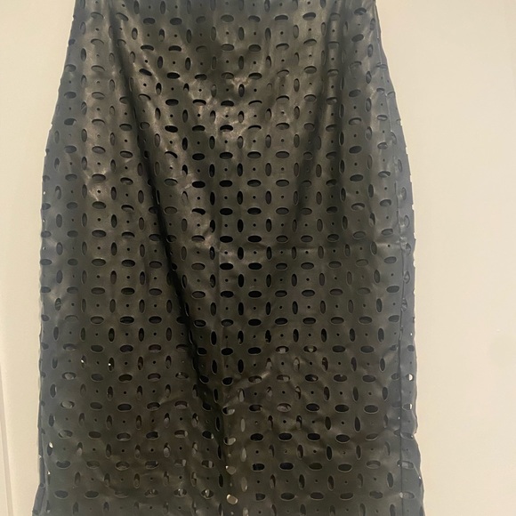 Banana Republic Faux Leather Pencil Skirt - Picture 4 of 5